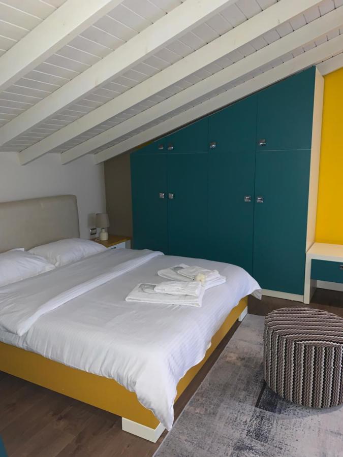 Guest House People Korce Eksteriør billede